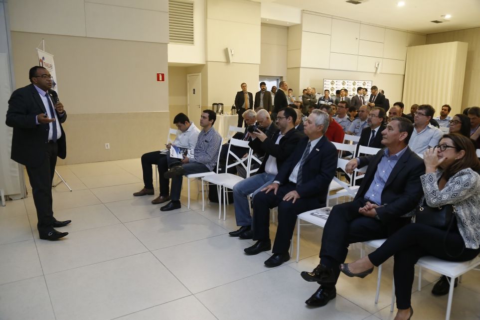 Minas Gerais marcou presena no III Frum de Preveno e Combate ao Roubo de Cargas no TRC