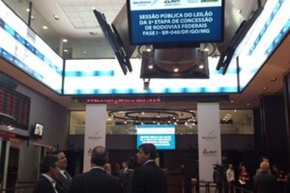 Invepar vence leilo de trecho da BR-040