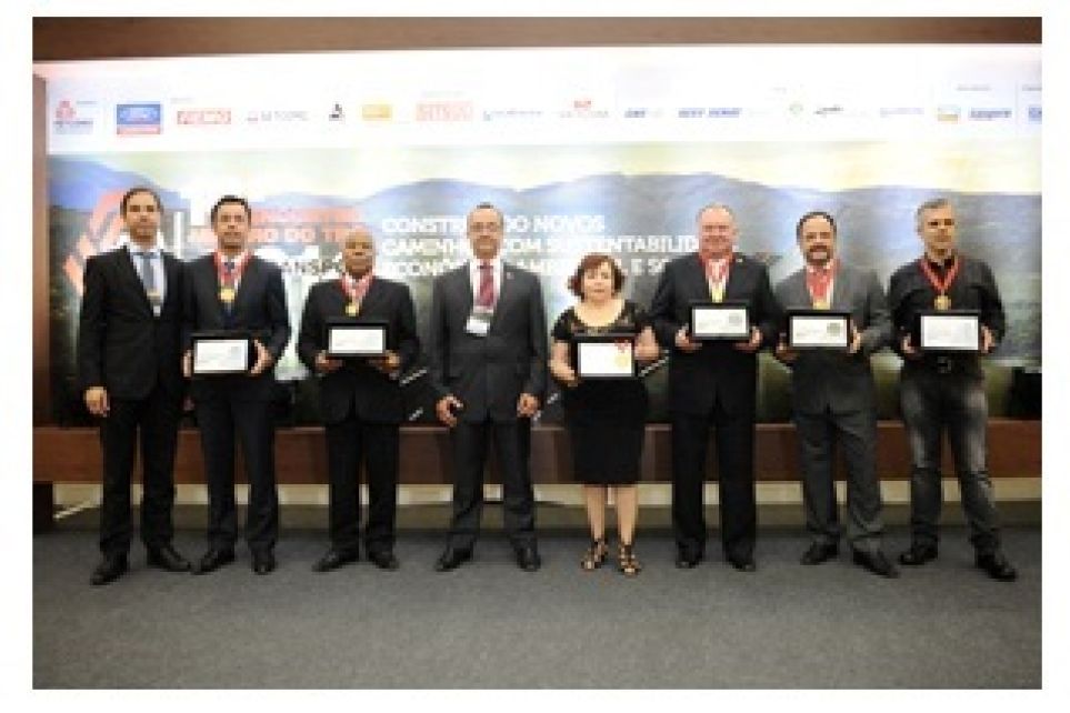 Nomes de destaque so homenageados no 16 EMTRC