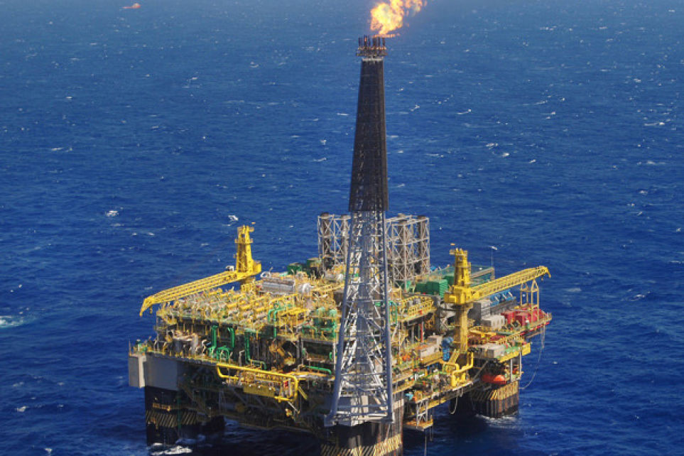 Lucro lquido da Petrobras cai 30% no 1 trimestre de 2014