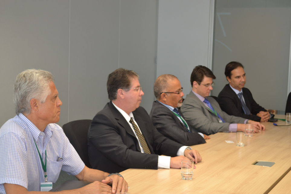 Representantes do Setcemg e da Fetcemg so recebidos na Sede