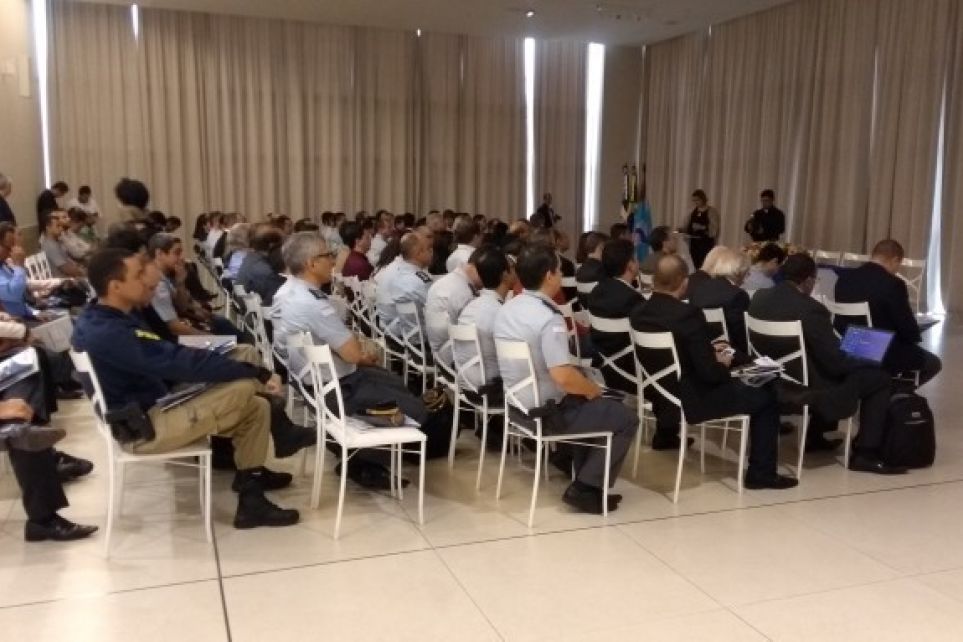 Muita informao e troca de experincias em frum capixaba contra roubo de cargas