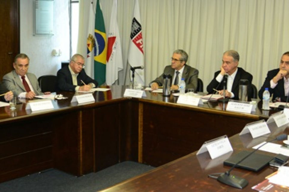 Em debate: desafios para logstica de exportao em Minas Gerais