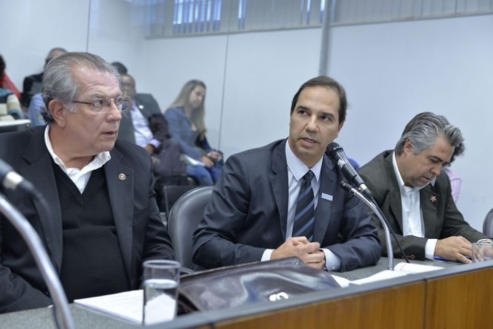 Transporte de cargas perigosas foi tema de audincia pblica