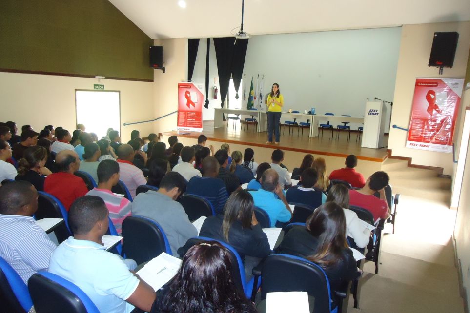 Sest Senat de Arax celebra o Dia Mundial de Luta Contra a AIDS