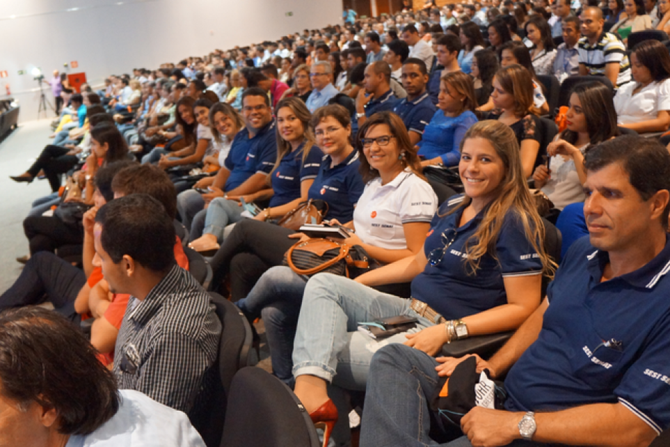 Intrutores do Sest Senat de Tefilo Otoni participam de seminrio motivacional 