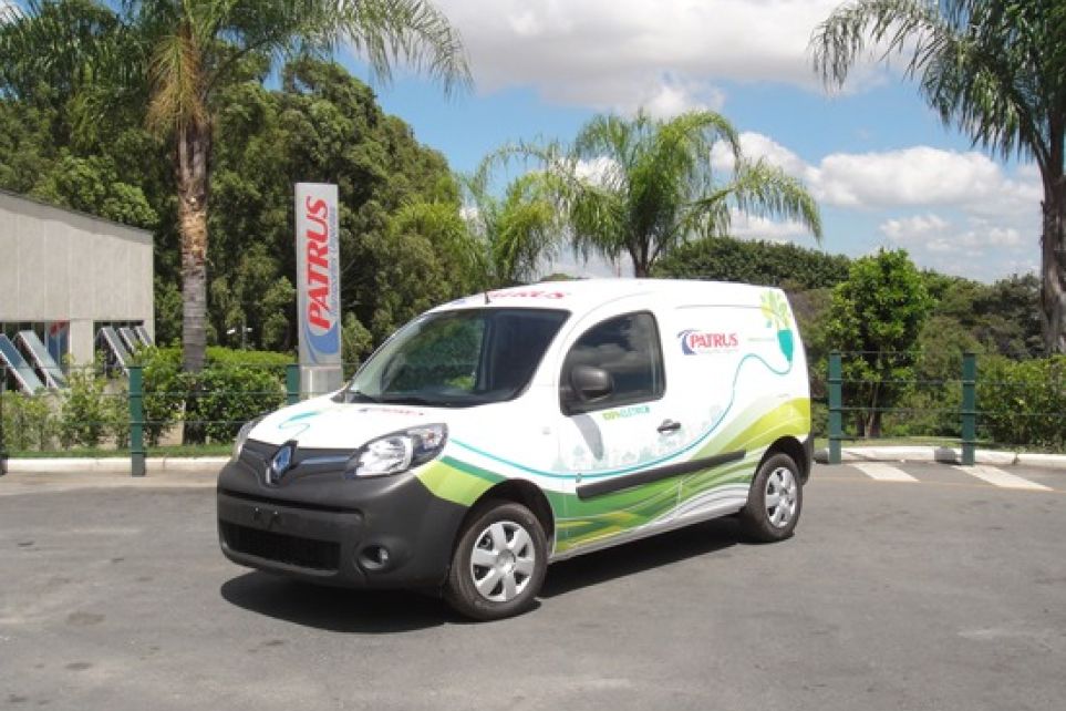 Patrus Transportes usa carro eltrico para entregas urbanas